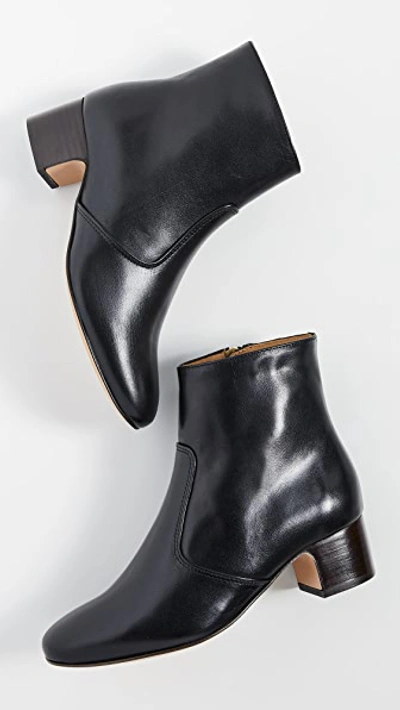 Shop Apc Joey Booties In Noir