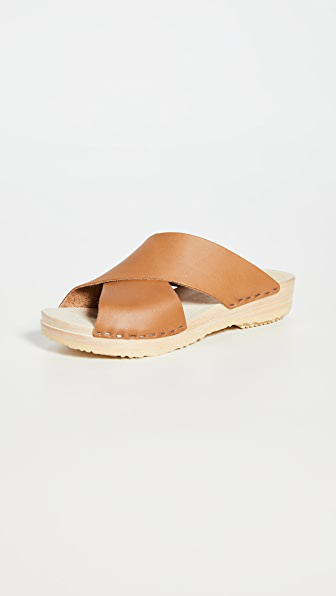 flat clogs