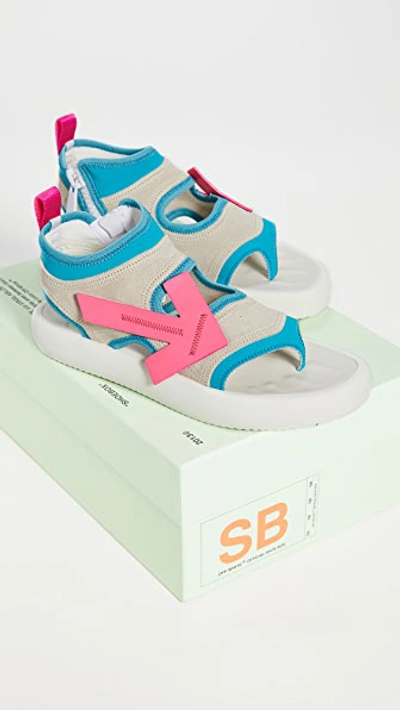 Shop Off-white Surf Slider In White/fuchsia