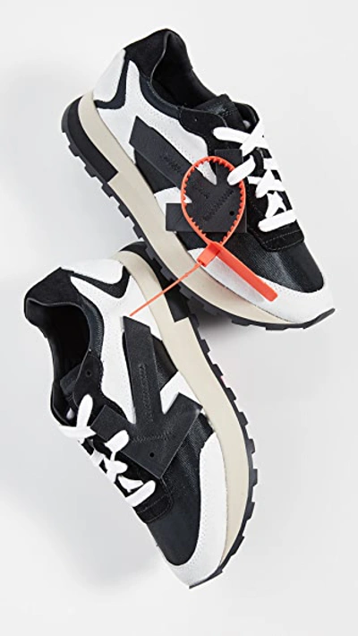 HG Runner Sneakers