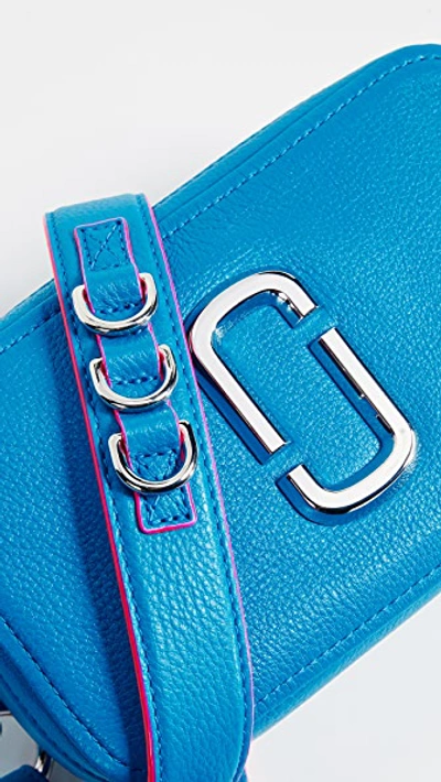 Shop Marc Jacobs The Softshot 21 Bag In Bright Blue