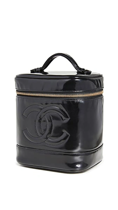 Pre-owned Chanel Black Patent Vanity