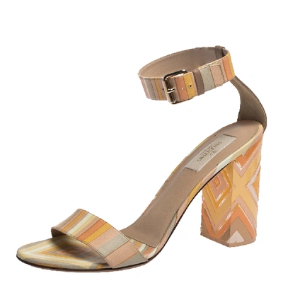 Pre-owned Valentino Garavani Multicolor Native Couture 1975 Print Leather And Plexiglass Heel Sandals Size 39