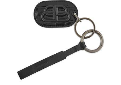 Shop Balenciaga Bb Embossed Leather Keyring In 1000