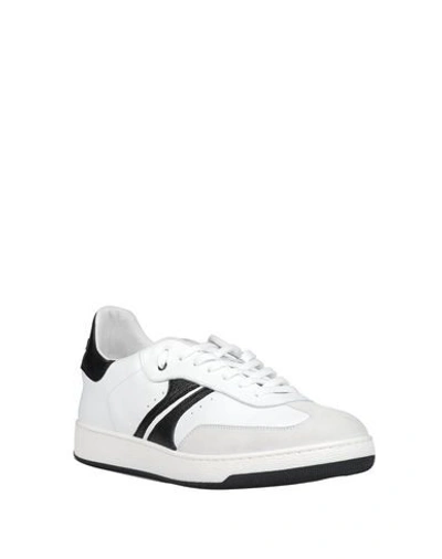 Shop Am318 Sneakers In Ivory