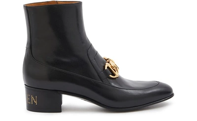 Shop Gucci Chain Motif Leather Boots In Nero