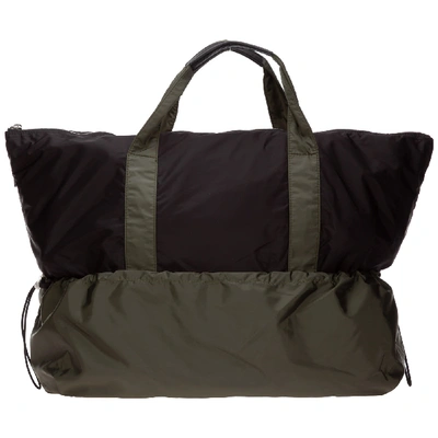 Shop Moncler Genius Tote Shoulder Bag In Verde