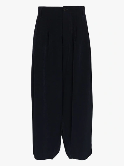 Shop Yohji Yamamoto Sarouel Cropped Trousers In Black