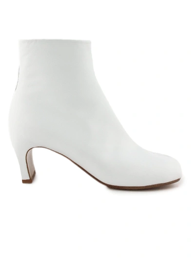 Shop Maison Margiela White Leather Tabi Ankle Boots In Bianco