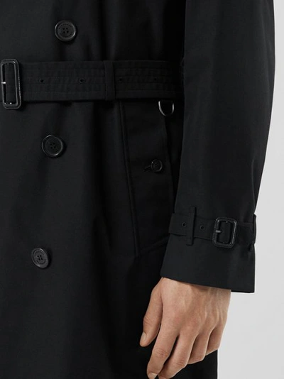 Shop Burberry The Mid-length Kensington Heritage Trench Coat In Black