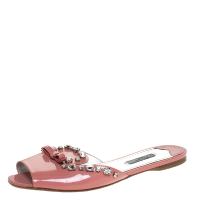 Pre-owned Prada Coral Pink Patent Leather Crystal And Bow Embellished Flat Slides Size 40