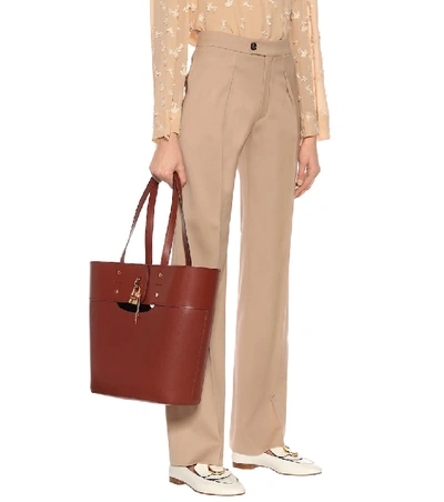 Shop Chloé Aby Medium Leather Tote In Brown