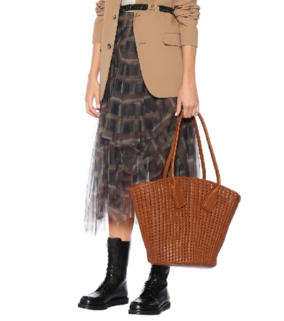 Shop Bottega Veneta Basket Leather Tote In Brown