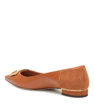 Shop Tory Burch Gigi Leather Ballet Flats In Brown