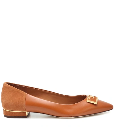 Shop Tory Burch Gigi Leather Ballet Flats In Brown
