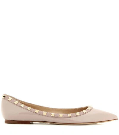 Valentino Rockstud Patent Leather Ballet Flats In Beige