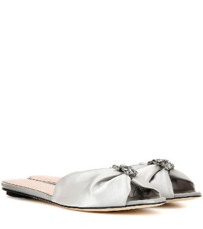 Shop Oscar De La Renta Satin Slip-on Sandals In Silver