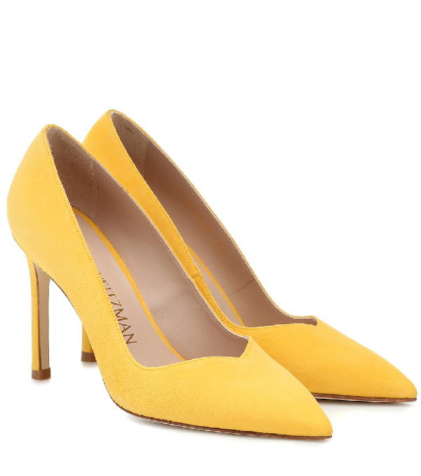 stuart weitzman yellow pumps