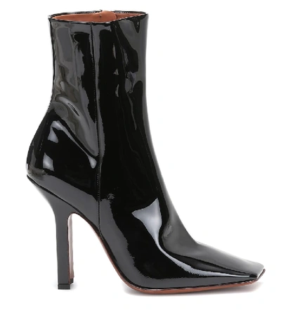 Shop Vetements Boomerang Patent Leather Ankle Boots In Black