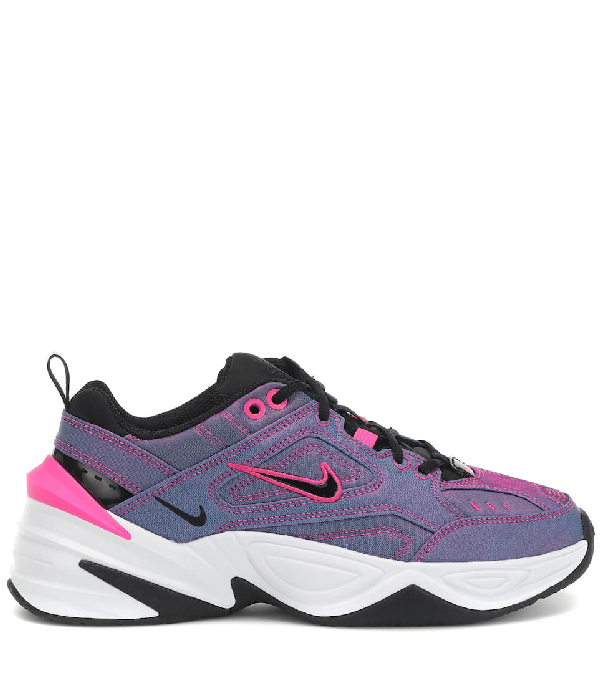 tekno nike pink