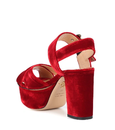 Shop Charlotte Olympia Aristocat 90 Velvet Plateau Sandals In Red