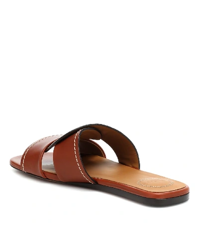 Shop Chloé Candice Leather Slides In Brown