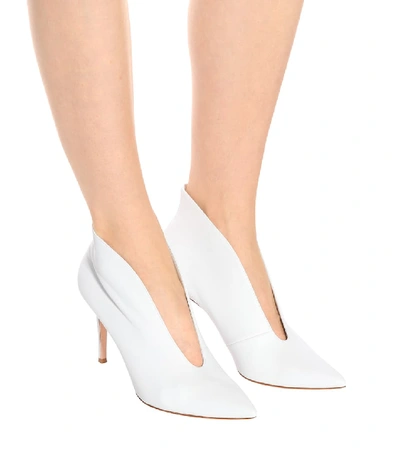 Shop Gianvito Rossi Vania 85 Leather Ankle Boots In White