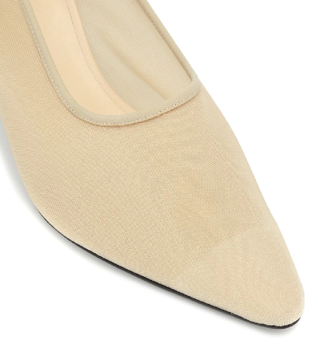 完売品】ザロウThe Row Sock Pump in Nylon 36