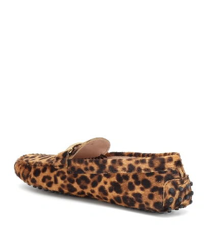Shop Tod's Gommino Double T Calf-hair Loafers In Brown