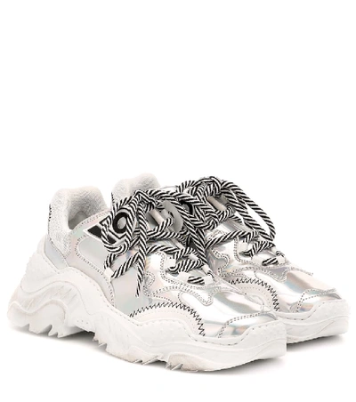 Shop N°21 Billy Metallic Leather Sneakers In Silver