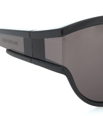 Shop Balenciaga Unlimited Round Sunglasses In Black