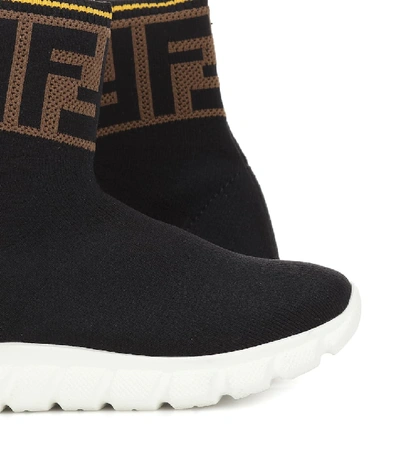 高帮短袜式运动鞋