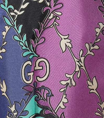 Shop Gucci Printed Silk Pants In Purple