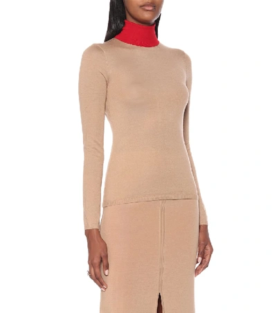 Shop Gabriela Hearst Bi-costa Cashmere And Silk Sweater In Beige