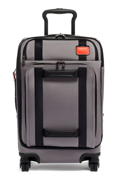 tumi roller carry on