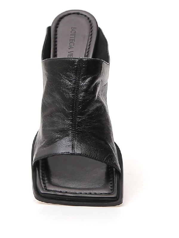 bottega veneta square toe pumps