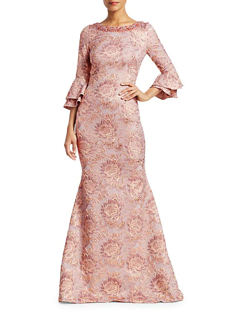 trumpet gown with sleeves