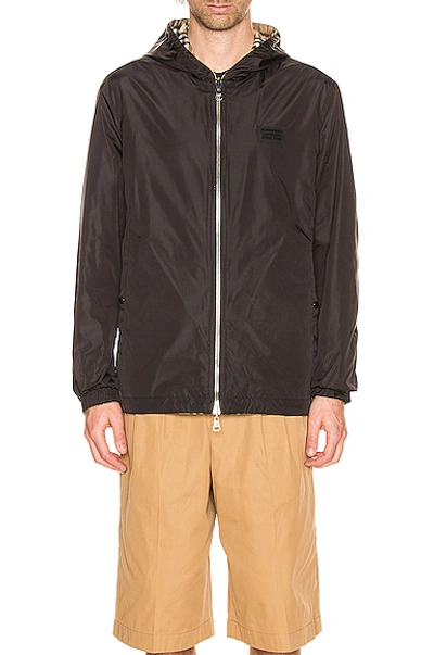 Shop Burberry Stretton Reversible Jacket In Archive Beige Ip Check