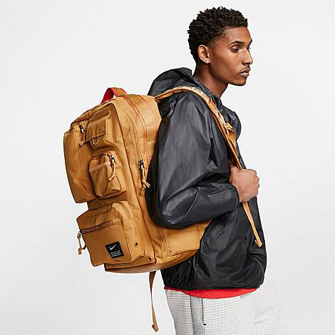 nike elite backpack brown