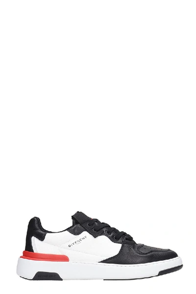 Shop Givenchy Wing Low Sneakers In Black Leather
