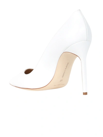 Shop Manolo Blahnik Classic Bb Pump White