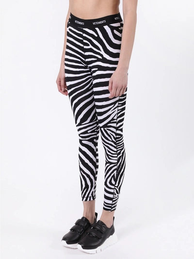 Shop Vetements Zebra Print Logo Leggings In Black & White