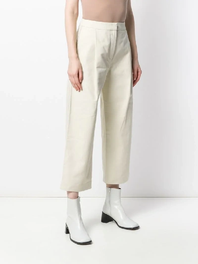 Shop Sara Lanzi Cropped-hose Mit Weitem Bein In Neutrals