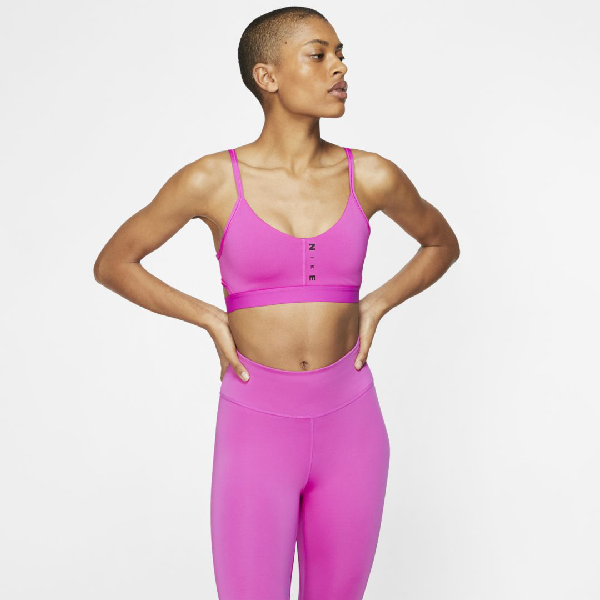 nike fav sports bra