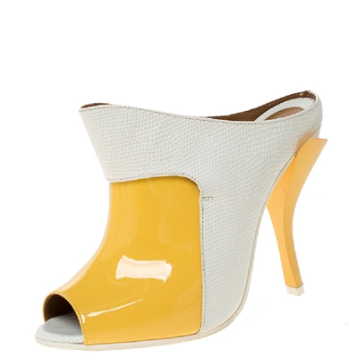 Pre-owned Fendi Yellow Patent Leather And Lizard Embossed Leather Peep Toe Slide Mules Size 36