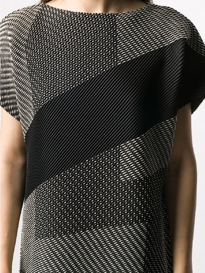 Shop Issey Miyake Sashiko Pleats T-shirt In Black