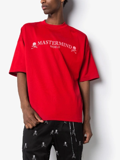 Shop Mastermind Japan Logo Print Cotton T-shirt In Red