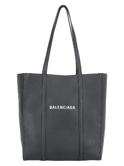 Shop Balenciaga Everyday Tote Bag In Black/white