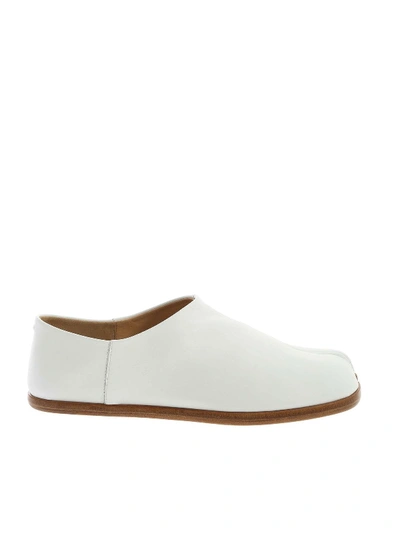 Shop Maison Margiela Tabi Slip On In White