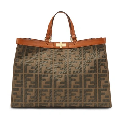 Shop Fendi Peekaboo X-tote In Vert